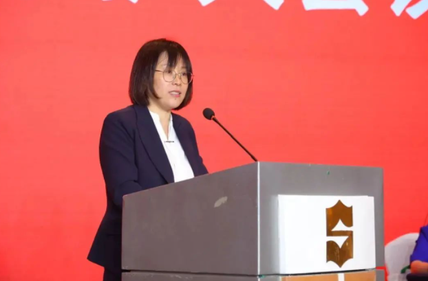 中國橡膠工業(yè)協(xié)會會長是誰?徐文英個人簡歷一覽