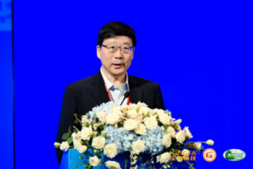 全國(guó)人大常委會(huì) 委員、國(guó)家氣候變化專家委員會(huì) 副主任