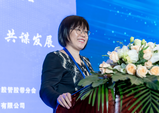 中國橡膠工業(yè)協(xié)會會長徐文英