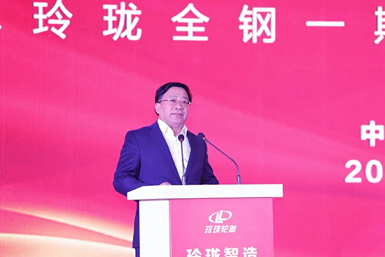 吉林省委副書記、省長韓俊致辭。
