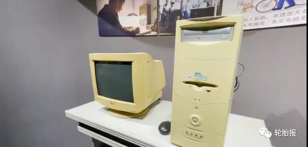 “半年的時間，成功設計出第一臺輪胎模具電火花機床，并順利交付?！蓖鯕J峰回憶說。