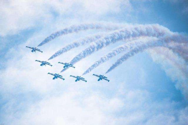成為航空航天、國防軍工、智能制造等領(lǐng)域不可或缺的先進(jìn)高性能材料。
