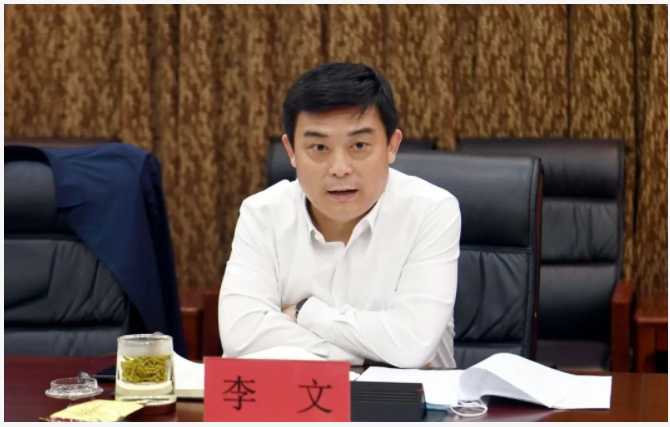 豐源輪胎上市工作各工作組、專(zhuān)業(yè)組，以及公司負(fù)責(zé)人，匯報(bào)了工作進(jìn)展情況和下一步推進(jìn)措施。