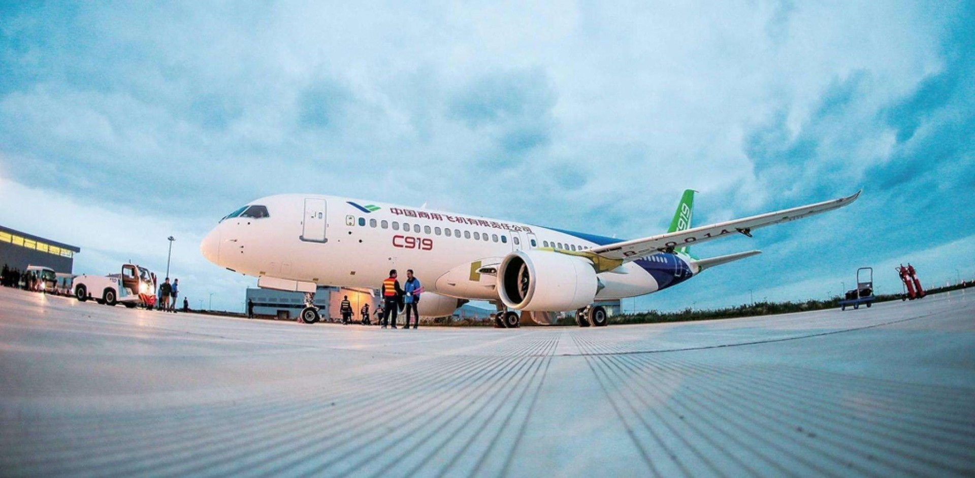 多家涂企積極進行大飛機涂料技術攻關