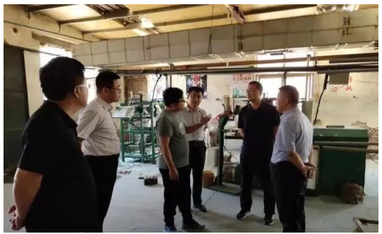 省工信廳化專辦到冠縣開展山東冠力橡膠有限公司輪胎生產(chǎn)企業(yè)現(xiàn)場核查工作。