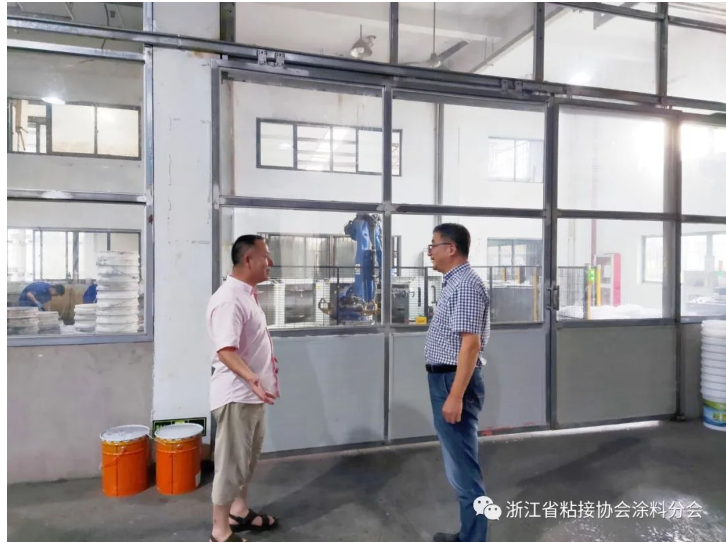 浙江省粘接技術(shù)協(xié)會(huì)涂料分會(huì)領(lǐng)導(dǎo)走訪考察寧波康曼絲涂料有限公司 浙江省粘接技術(shù)協(xié)會(huì)涂料分會(huì)領(lǐng)導(dǎo)走訪考察寧波康曼絲涂料有限公司