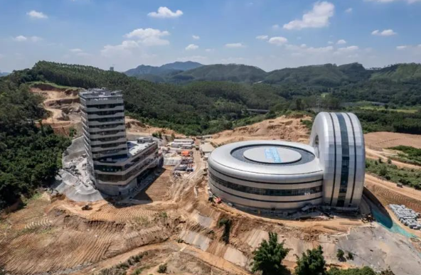 建設(shè)中的航空輪胎動(dòng)力學(xué)大裝置項(xiàng)目工地 建設(shè)中的航空輪胎動(dòng)力學(xué)大裝置項(xiàng)目工地