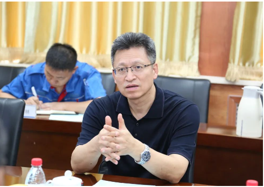 莊毅肯定了北橡院多年來在橡膠后加工應(yīng)用領(lǐng)域?qū)χ惺拈L期支持和取得的研究成績。