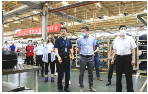對該公司在智能制造和信息化建設方面取得的成績，調(diào)研組給予充分肯定。