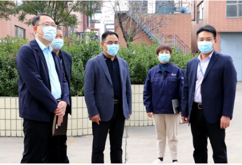 西牧山書記強(qiáng)調(diào)，要積極搶抓國(guó)家“雙碳”戰(zhàn)略機(jī)遇