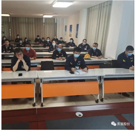 唐山黑貓開展危廢管理標(biāo)準(zhǔn)化培訓(xùn) 唐山黑貓開展危廢管理標(biāo)準(zhǔn)化培訓(xùn)