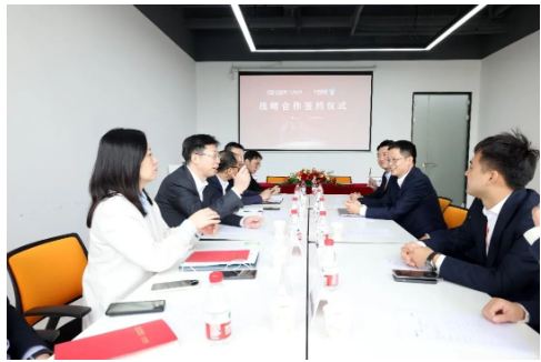 輪胎董事長出席，達成戰(zhàn)略合作！