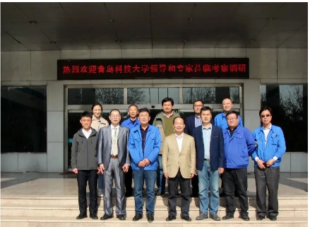 青島科技大學(xué)先進(jìn)電工材料研究院郝春成院長(zhǎng)一行蒞臨豪邁電纜考察調(diào)研 青島科技大學(xué)先進(jìn)電工材料研究院郝春成院長(zhǎng)一行蒞臨豪邁電纜考察調(diào)研