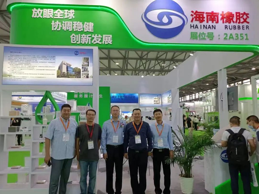 海南橡膠此前并無海外產(chǎn)能。而此次接盤的合盛公司加工工廠主要布局于印尼、泰國、中國等，總加工產(chǎn)能約為142.9萬噸/年，其中海外加工產(chǎn)能約為123.7噸/年。