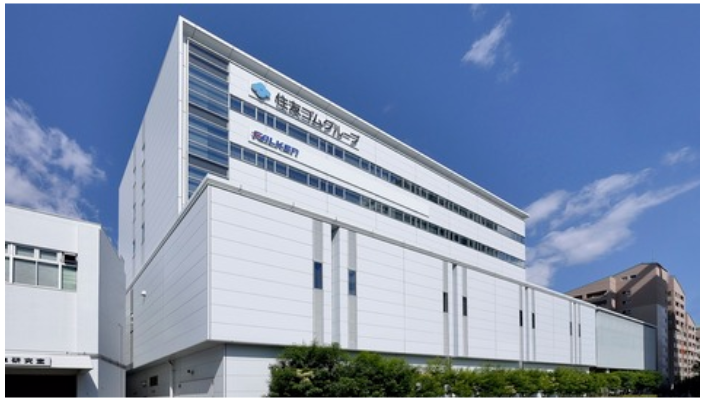 　11月9日，住友橡膠公布的第三季度財(cái)報(bào)顯示，公司銷售額同比增長24%的同時(shí)，營業(yè)利潤為負(fù)27億日元(折合-1.3億人民幣)其中輪胎銷售虧損43億日元(折合-2.1億人民幣)。