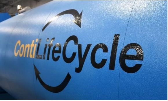 　大陸集團(tuán)于2011年在美洲推出了其Co<i></i>ntiLife Cycle翻新業(yè)務(wù)。德國(guó)大陸得到CLC許可的輪胎翻新網(wǎng)絡(luò)在美國(guó)有21家，其中6家由該公司BestDrive部門運(yùn)營(yíng)，另有18家輪胎翻新在加拿大。
