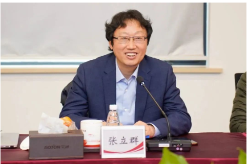 　圍繞寶通新四化戰(zhàn)略，寶通與北京化工大學(xué)和華南理工大學(xué)就綠色發(fā)展、人才培養(yǎng)等方面達(dá)成進(jìn)一步深度合作意向，并分別簽署了重要的合作協(xié)議。