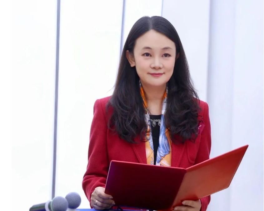 以此次500公里輸送帶供貨里程碑為契機(jī)，寶通必將持續(xù)修煉內(nèi)功，嚴(yán)格貫徹高可靠、零缺陷的大質(zhì)量觀，落實(shí)綠色化、智能化、一體化、全球化的新“四化”戰(zhàn)略，為更多的客戶提供更好的產(chǎn)品和更優(yōu)的服務(wù)。