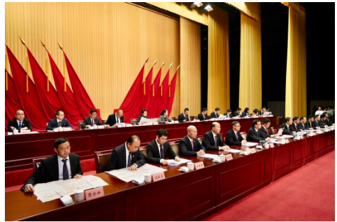 公司黨委書記、董事長(zhǎng)沈耿亮(前排左二)