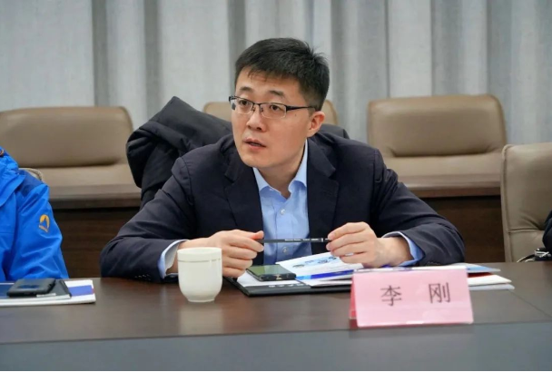 深交所培訓(xùn)中心副主任龔劍表示認(rèn)可華凌穩(wěn)健發(fā)展，腳踏實(shí)地的經(jīng)營(yíng)理念，希望加強(qiáng)企業(yè)科研創(chuàng)新屬性，抓住注冊(cè)制改革的機(jī)遇，申報(bào)上市成功。