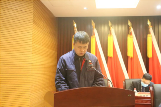 會議聽取審議了公司工會副主席姚衛(wèi)作的職代會閉會期間職工民主管理和集體合同執(zhí)行檢查情況報告。