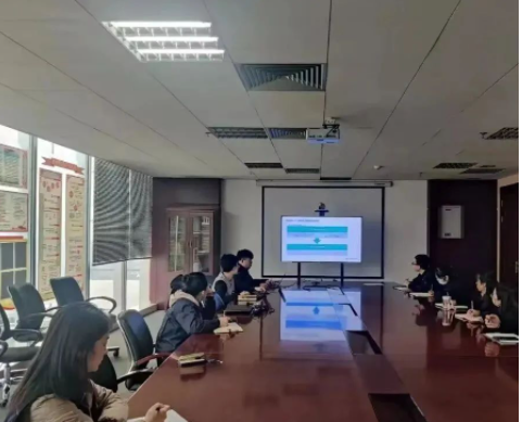 萊茵檢測認證服務(wù)(中國)有限公司一行到訪延長橡膠公司，雙方就海外業(yè)務(wù)增長及拓展海外市場進行了深入交流。