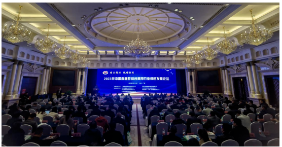 此次綠色發(fā)展論壇的召開，為廢橡膠綜合利用行業(yè)提供了一個(gè)非常好的交流平臺(tái)，推動(dòng)了行業(yè)向著更加綠色、可持續(xù)的方向發(fā)展。與會(huì)代表紛紛表示，要以本次會(huì)議為契機(jī)，不斷加強(qiáng)創(chuàng)新和技術(shù)研發(fā)，推進(jìn)企業(yè)轉(zhuǎn)型升級(jí)，全面提升行業(yè)整體水平，為推進(jìn)我國循環(huán)經(jīng)濟(jì)的發(fā)展做出新的貢獻(xiàn)。