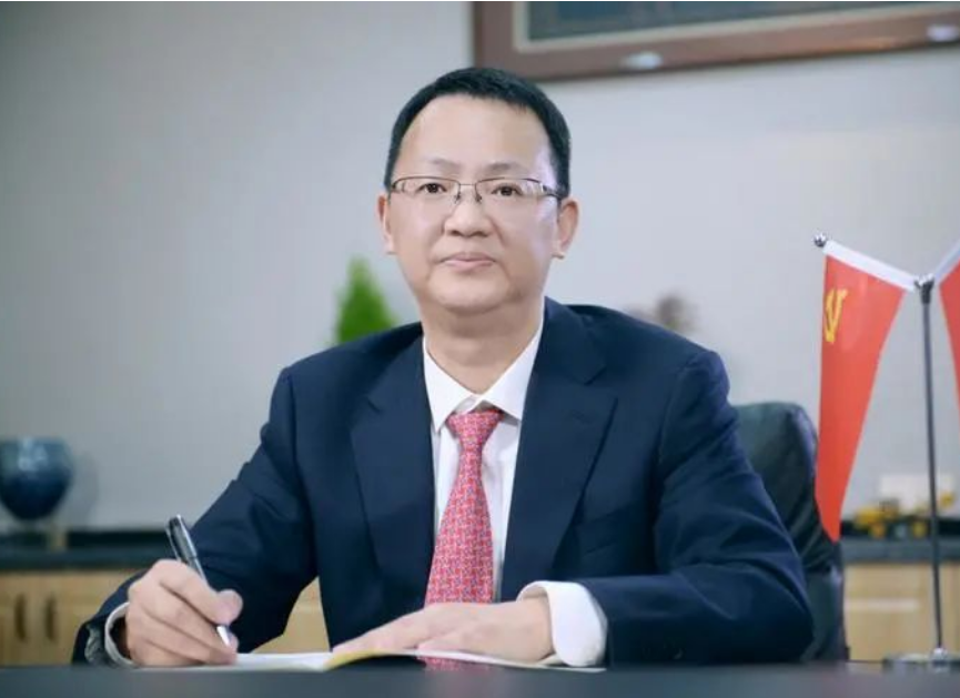 貴州輪胎黨委書記、董事長(zhǎng)黃舸舸表示，貴州輪胎將緊密圍繞輪胎制造產(chǎn)業(yè)的鋼簾線需求，通過產(chǎn)業(yè)創(chuàng)新和優(yōu)勢(shì)互補(bǔ)，逐步填補(bǔ)貴州在輪胎鋼簾線領(lǐng)域的技術(shù)、產(chǎn)品和產(chǎn)業(yè)空白，并最終形成“簾線鋼盤條制造—鋼簾線制品加工—輪胎鋼簾線使用”的完整產(chǎn)業(yè)鏈。