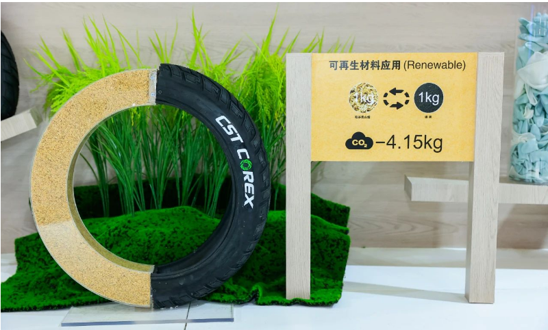 為適應(yīng)電動助力車市場的需求，正新將ESG永續(xù)材料技術(shù)應(yīng)用到了適配E-MOPED的輪胎產(chǎn)品CST COREX中，使得輪胎更輕量化、更環(huán)保。該產(chǎn)品采用輕量化60TPI膚邊胎體設(shè)計，使輪胎重量減輕15%，每條輪胎可減少0.72KG的CO2排放，同時輪胎的滾動阻力降低10%以上。采用稻谷殼白煙配方，每條輪胎可減少1.07KG CO2排放。