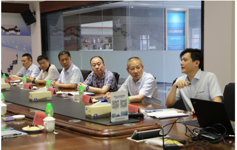 廣東美聯(lián)新材料股份有限公司是中國內(nèi)資企業(yè)中以色母粒和熔噴無紡布為主營產(chǎn)品的上市公司。此次考察為美聯(lián)新材未來的發(fā)展提供了重要的合作機(jī)遇，也將為石嘴山市惠農(nóng)區(qū)的產(chǎn)業(yè)轉(zhuǎn)型和升級注入新動能。