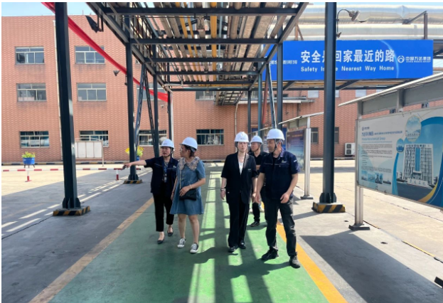 棗莊礦業(yè)集團(tuán)物資供銷公司一行考察耐斯特炭黑公司