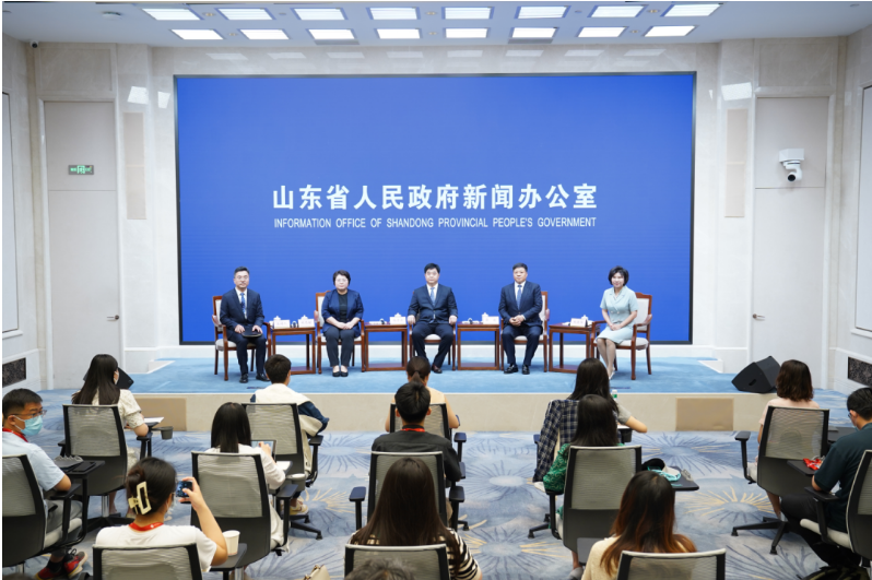 山東省政府新聞辦舉行了第二場民營企業(yè)家記者見面會(huì)，與會(huì)嘉賓包括賽輪集團(tuán)董事長劉燕華女士。會(huì)上，劉燕華女士與與會(huì)媒體就賽輪集團(tuán)的發(fā)展進(jìn)行了深入交流，并回答了記者們的提問。