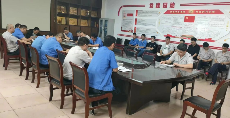 延長(zhǎng)石油西北橡膠各基層單位積極開展“安全生產(chǎn)月”活動(dòng)