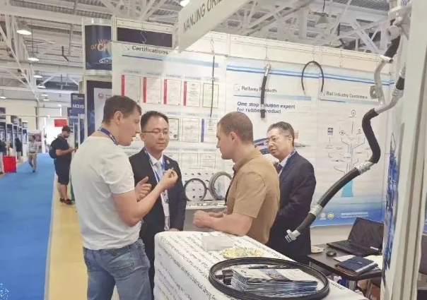 南京利德東方橡塑科技有限公司自2020年起積極展開國際市場拓展計劃，獲得了可喜的發(fā)展成果。在經(jīng)過多次努力之后，該公司已經(jīng)成功建立了與美國、加拿大、日本、墨西哥、伊朗以及俄羅斯等國家的牢固業(yè)務(wù)伙伴關(guān)系。