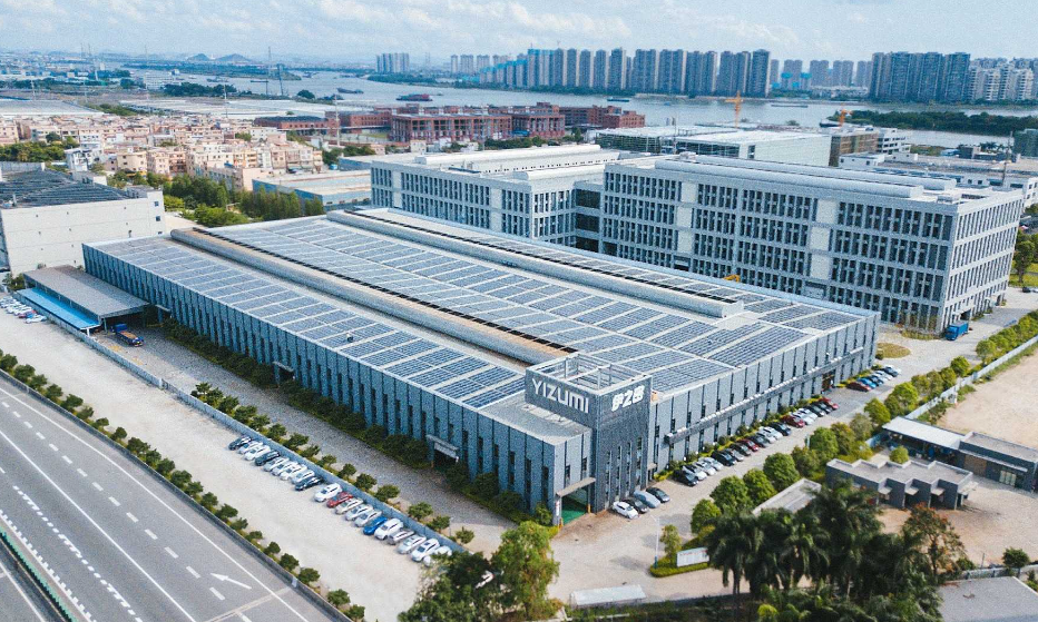 伊之密發(fā)布2023年半年度報告，報告期內(nèi)，伊之密實現(xiàn)營業(yè)收入19.61億元，同比增長2.14%。實現(xiàn)歸屬于上市公司股東的凈利潤2.51億元，同比增長4.73%。實現(xiàn)歸屬于上市公司股東的扣除非經(jīng)常性損益的凈利潤2.42億元，同比增長9.92%。基本每股收益0.54元。