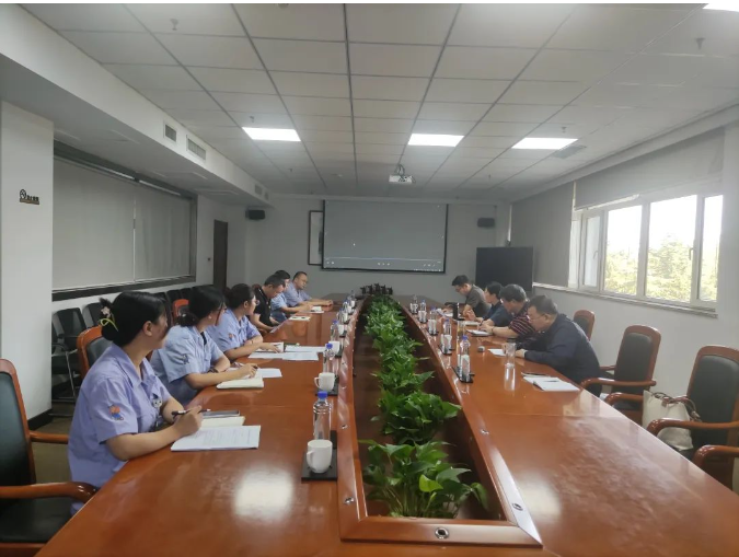 此次調(diào)研的重點(diǎn)企業(yè)包括東營(yíng)市的華盛輪胎集團(tuán)、昌豐輪胎、金宇輪胎、永盛橡膠、方興輪胎和中一橡膠，濰坊市的昊華輪胎、躍龍橡膠、銀寶輪胎、福麥斯輪胎，青島市的賽輪集團(tuán)和雙星輪胎，威海市的三角輪胎、浦林成山、中威橡膠、君樂(lè)輪胎，以及煙臺(tái)市的玲瓏輪胎。