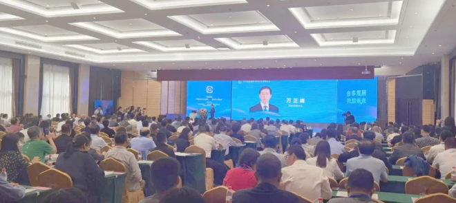 萬正峰：濮陽市創(chuàng)造“三度”環(huán)境，助力涂料企業(yè)舒心創(chuàng)業(yè)
