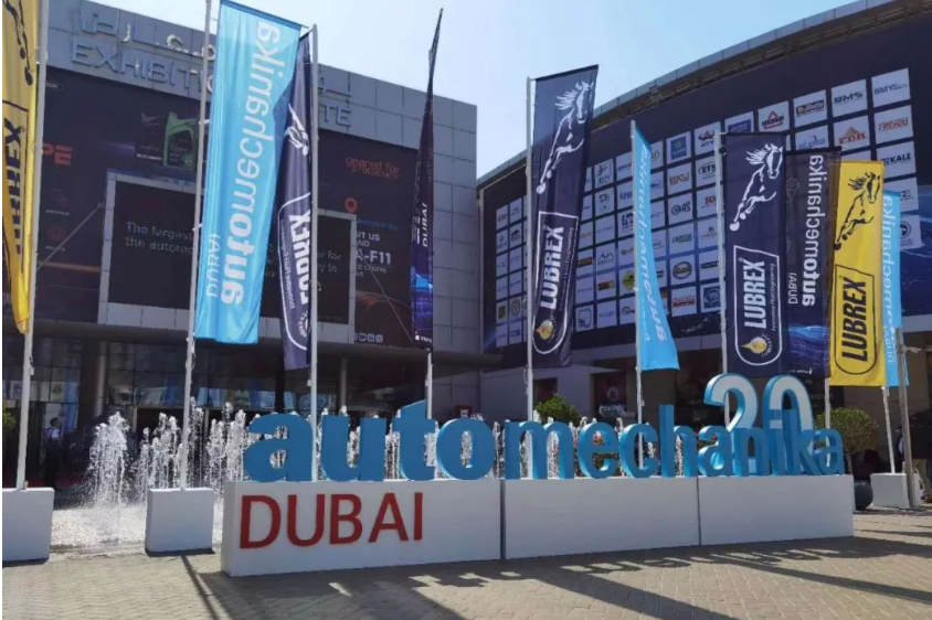 2023年中東國際汽配展(Automechanika)在迪拜國際會展中心盛大開幕，吸引了眾多來自中東、非洲、亞洲和歐洲等地區(qū)的參展商和采購商。在這個極具影響力的展會上，三角輪胎以嶄新的面貌亮相，展示了13款新品，吸引了眾多新老客戶前來參觀洽談。