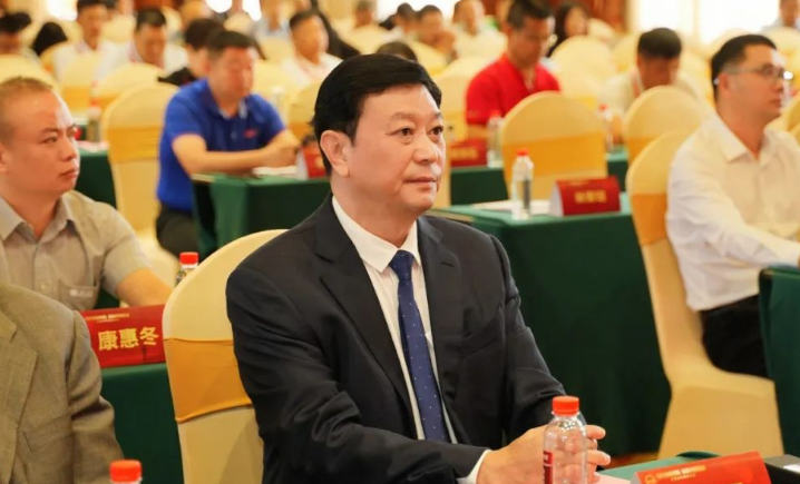中涂協(xié)會(huì)長(zhǎng)劉普軍出席福建省涂料工業(yè)協(xié)會(huì)大會(huì)